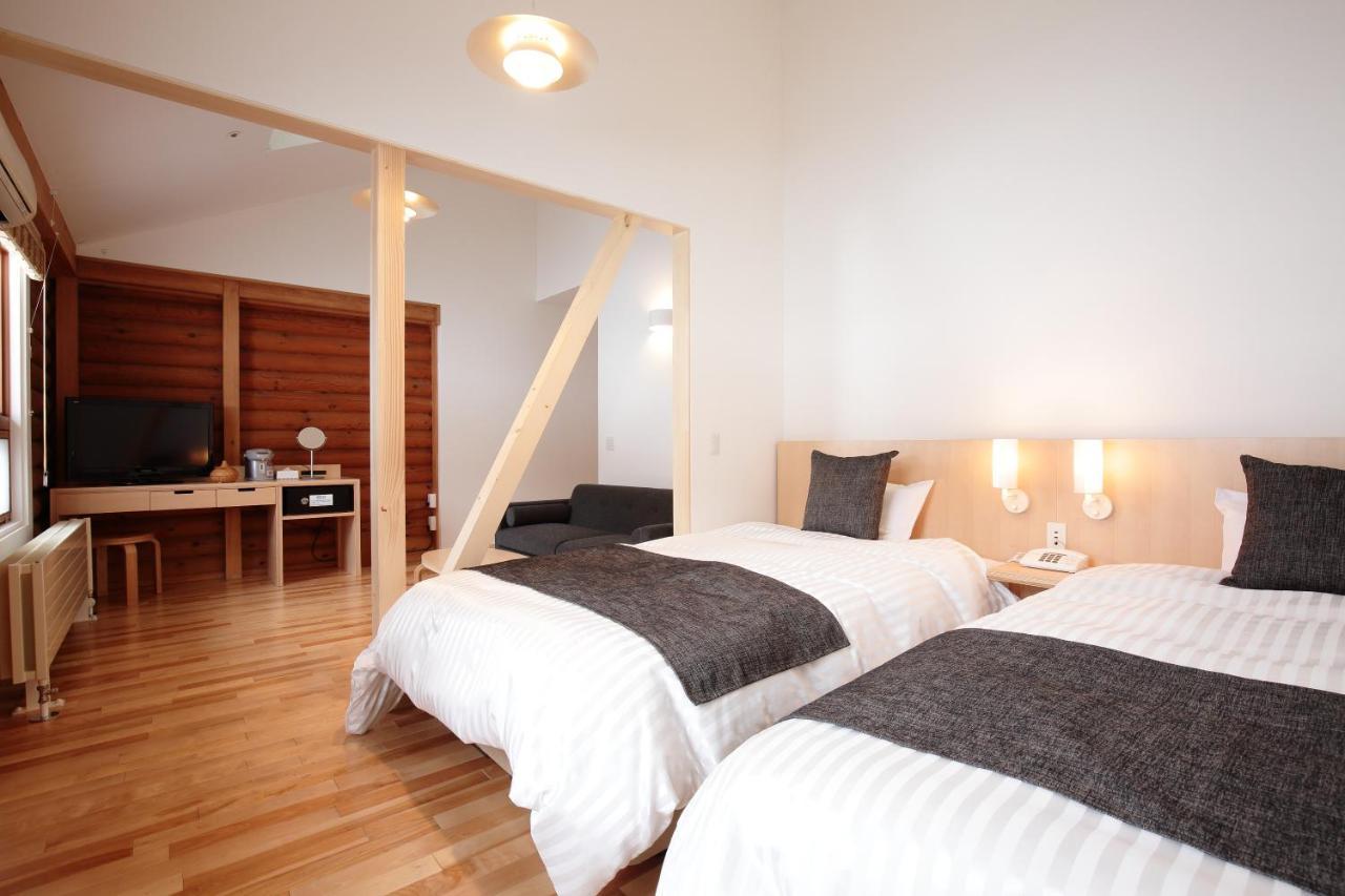 Log Hotel The Maple Lodge Iwamizawa Buitenkant foto